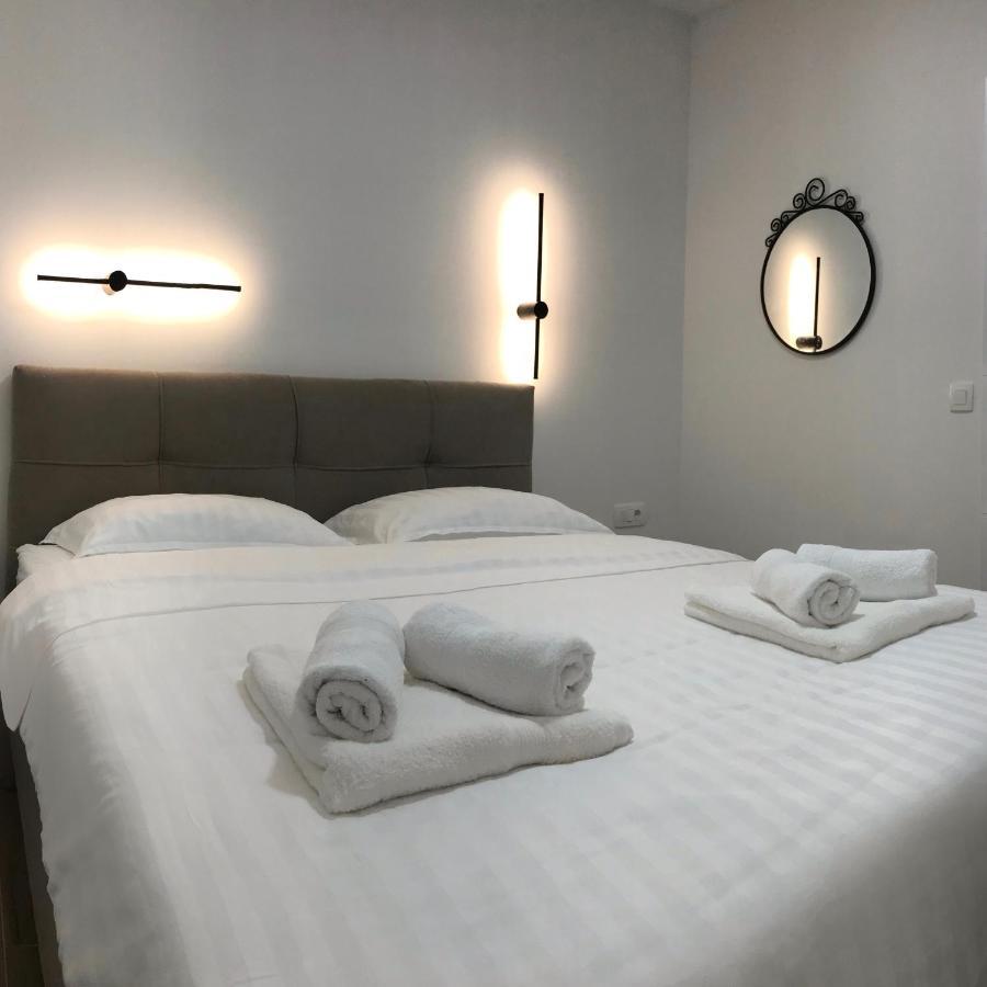 Villa Apartment 24 C Trogir Exteriör bild